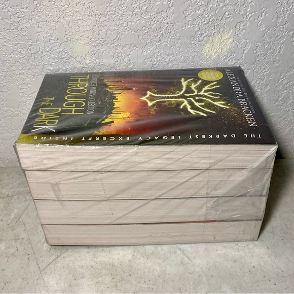 DARKEST MINDS Young Adult Fantasy Series By Alexandra Bracken Paperback Set 1-4 - Picture 6 of 8